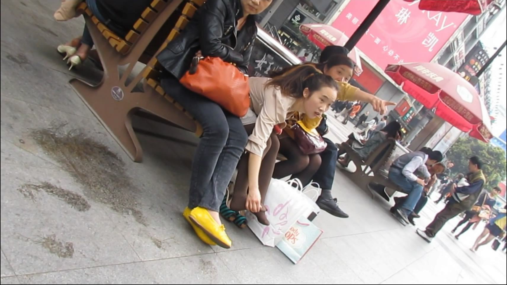 streetsnapfootm[00 01 00][20181202 110449 0]